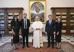 Pope Leo meets with Vance, who delivers an invitation to visit the White House